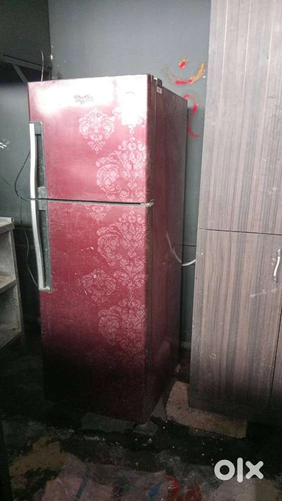 Second hand double door whirlpool refrigerator 280L capacity