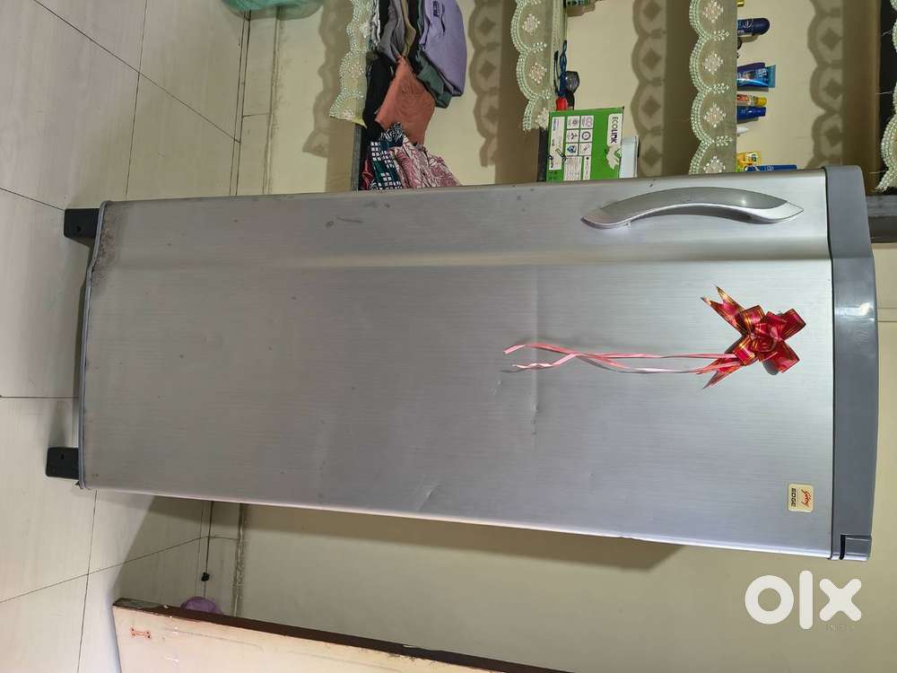 Godrej fridge for sell in Rahatani