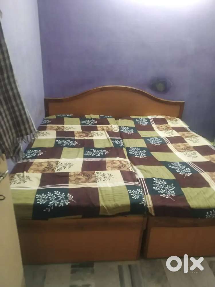 King plus size bed