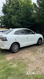Maruti Suzuki Dzire 2025 Petrol new like car showroom condition