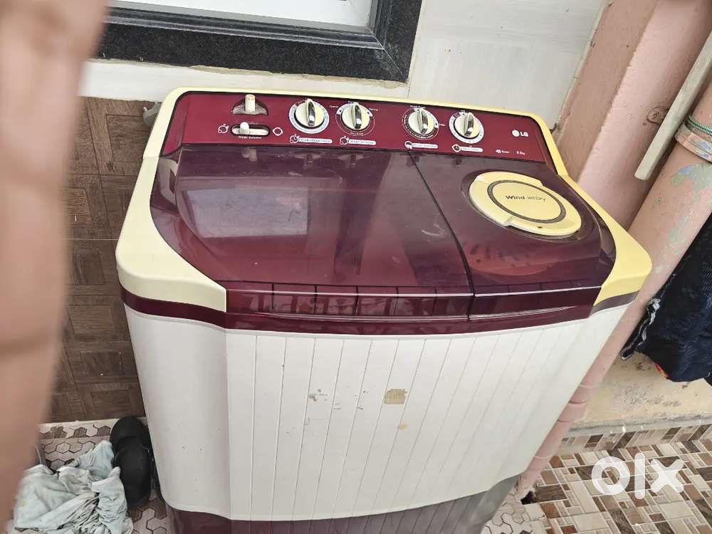 LG semi automatic Washing machine