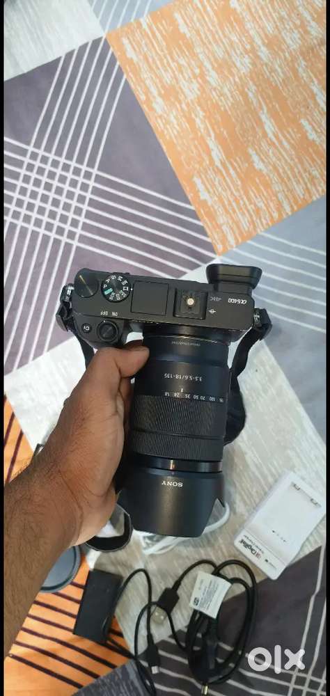 Sony A6400 with 18-135 mm Lens