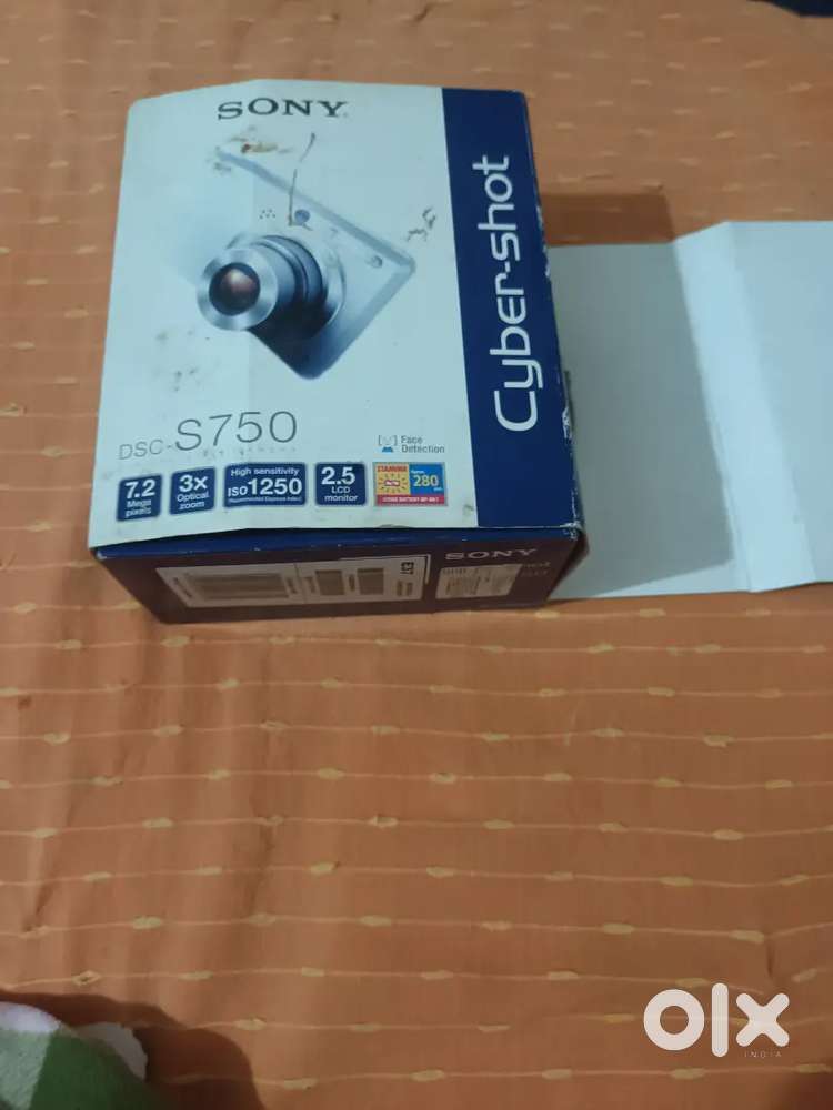Sony S750 cyber shot camera,