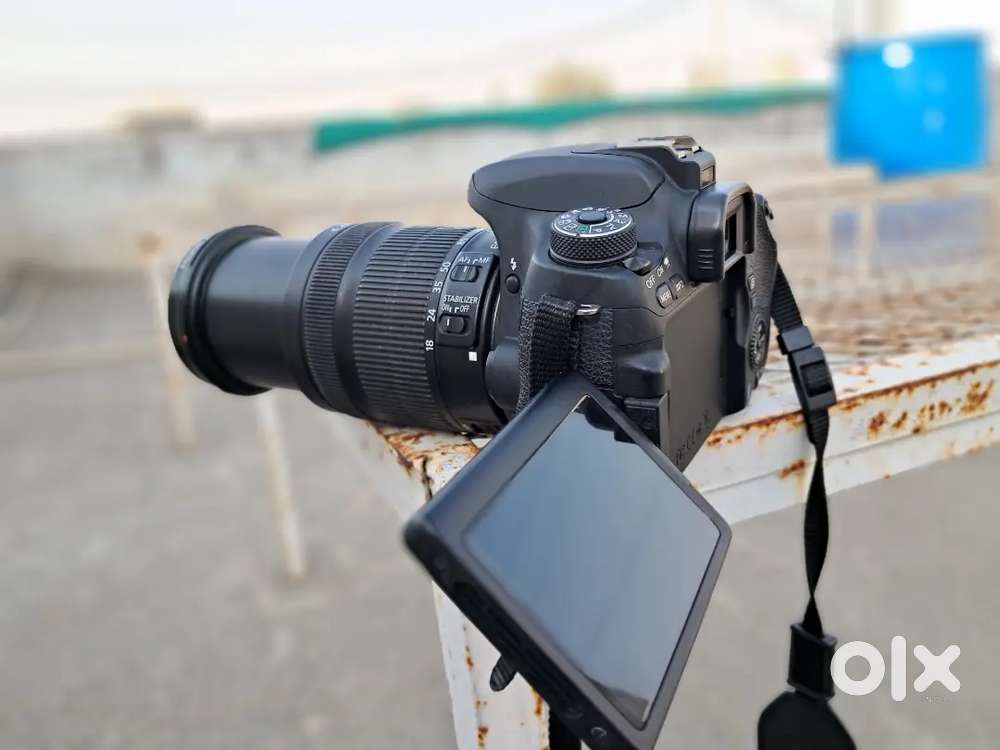 Canon 760d like new with 18-135