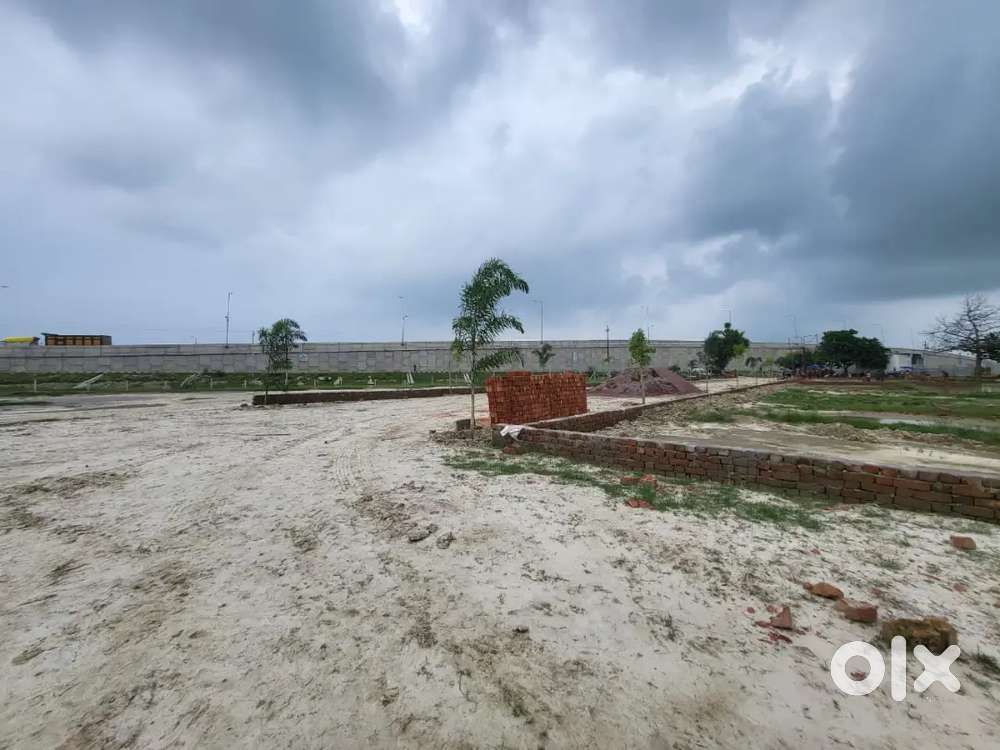 लखनऊ सुल्तानपुर रोड पर 1000sqft जमीन 18 लाख वाली 16 लाख में लोन केसाथ