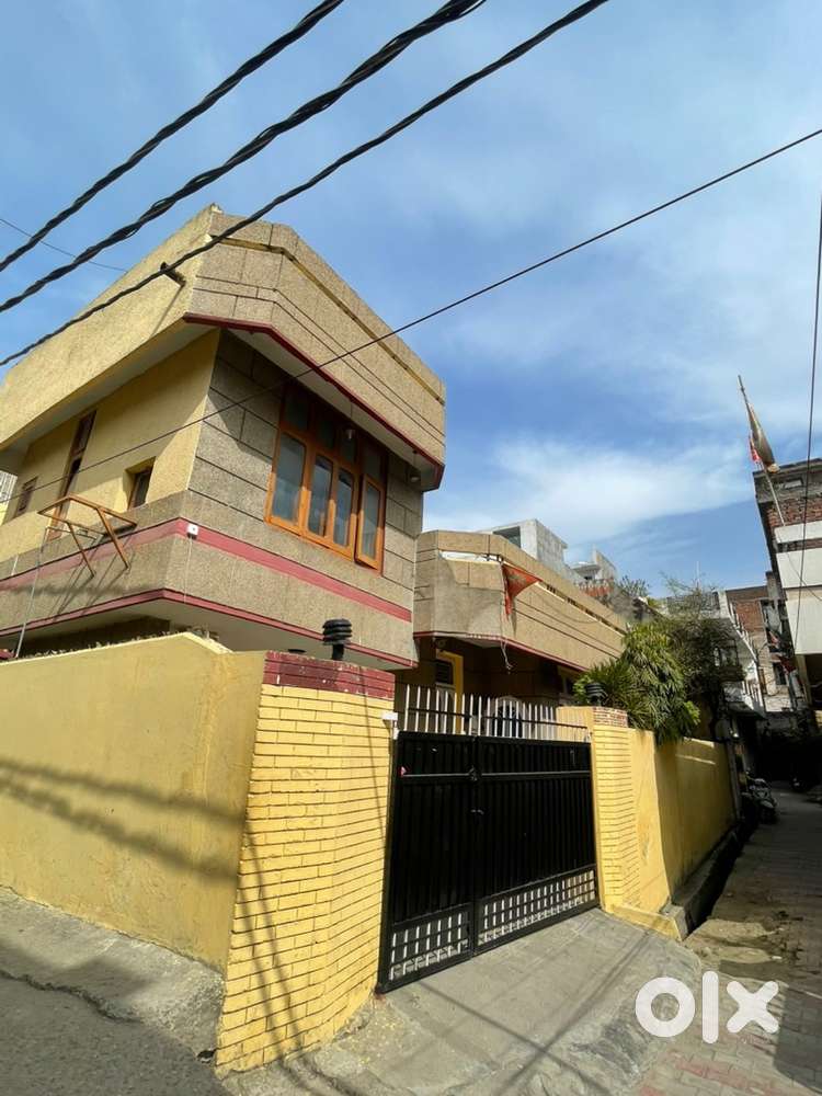 12 marla , canal road