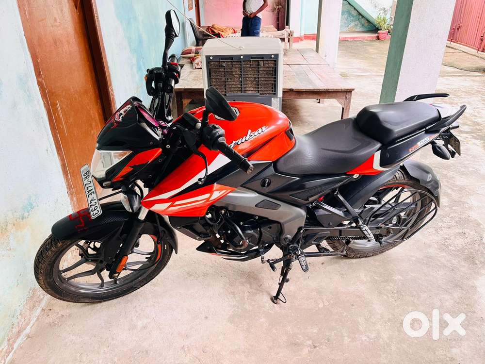 Pulsar Ns 125