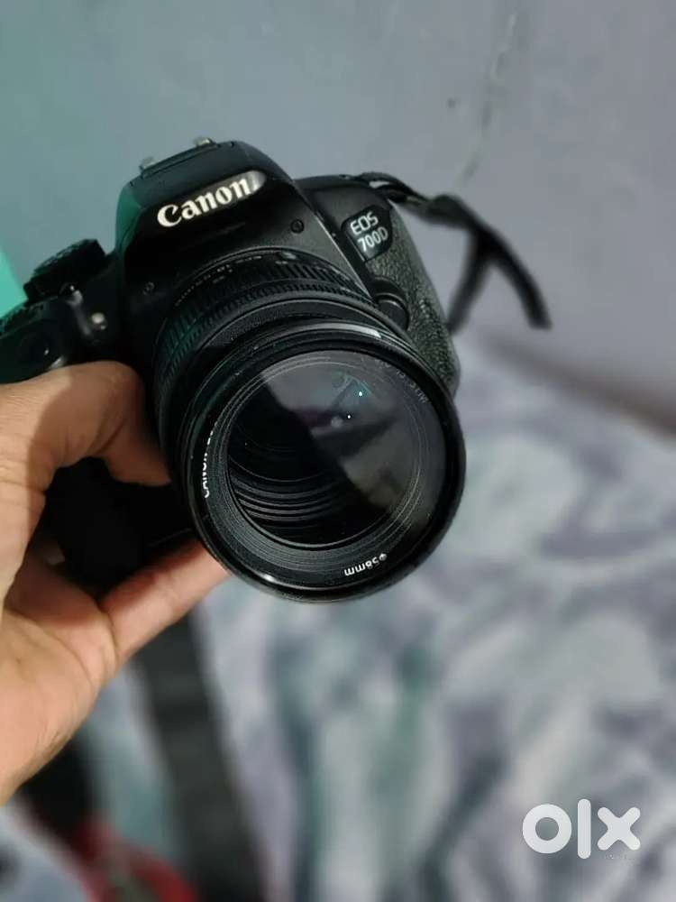 Canon d700 very good condition camera