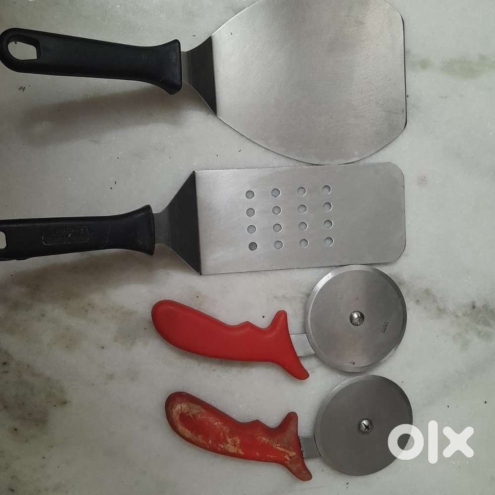 Pizza cutter, pizza spatula