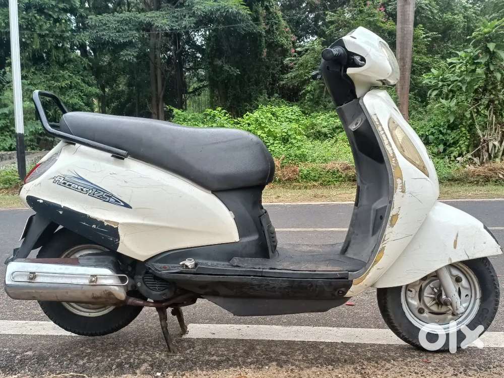 Suzuki access in good condition self with kick start name transfer