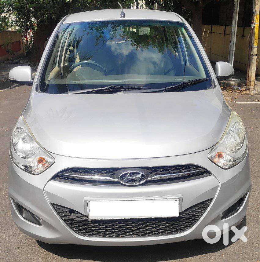 Hyundai i10 Sportz AT, 2012, Petrol