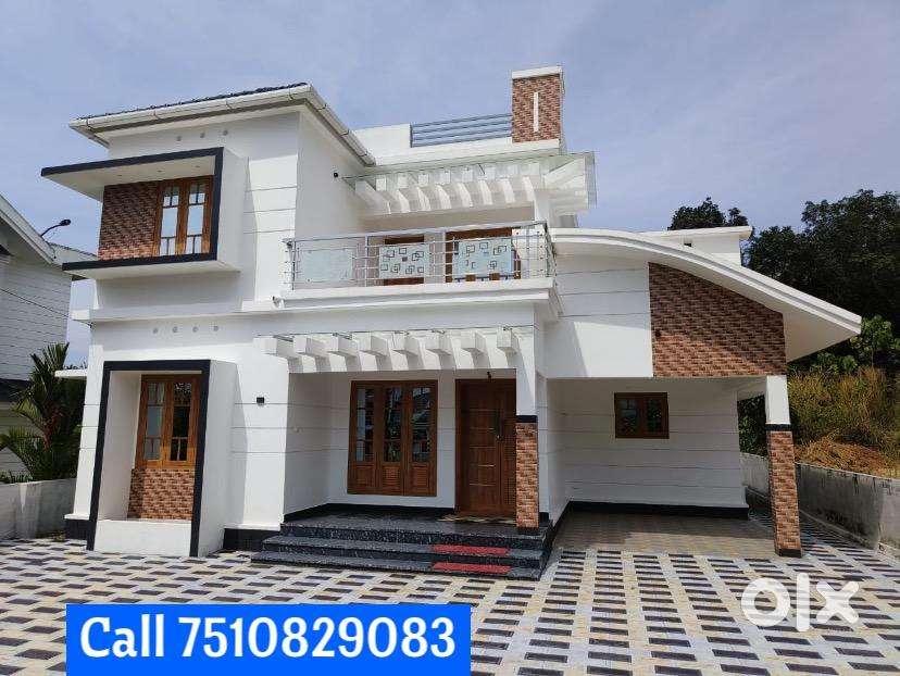 New.   house. for.  Sale.  Ettumanoor.   Nambyiakulam