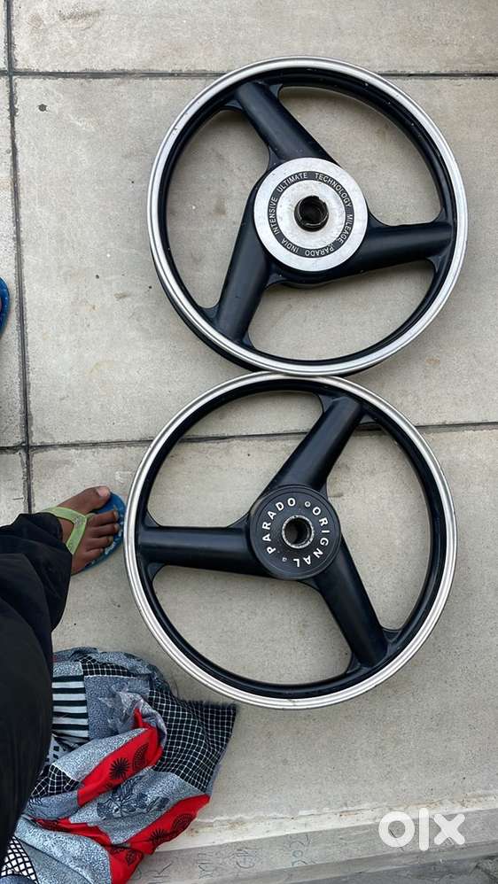 Alloy wheels