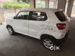 Excellent vehicle showroom maitlntance