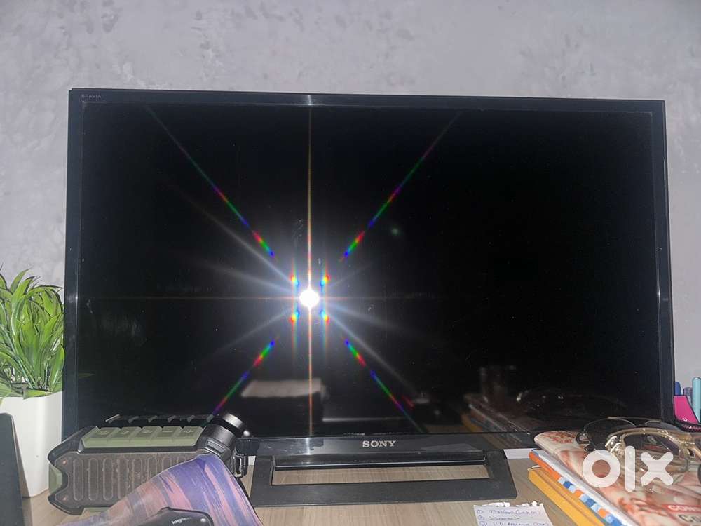 Sony 32” Smart LED TV (UHD)