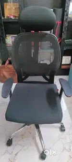 Rs 3999/- Excellent office chair for sale