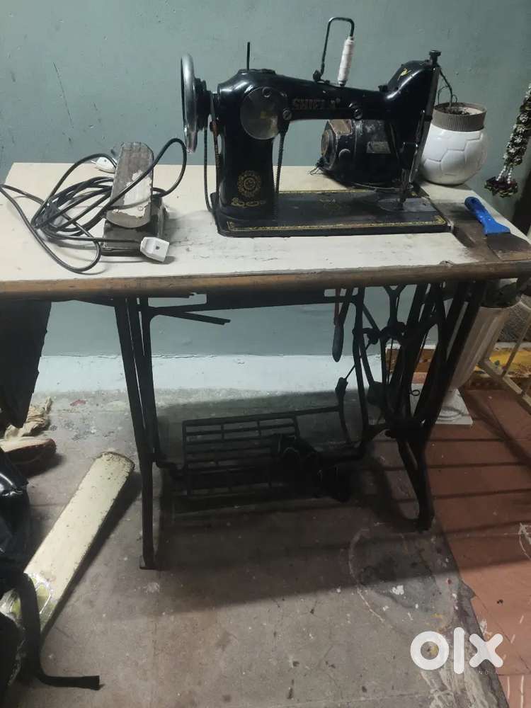 High speed sewing machine