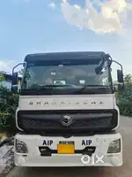 Bharatbenz 4228     14 wheel