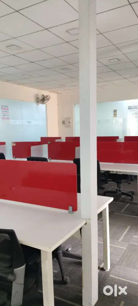 2cabin 25 work station 2 bathroom reception and park facing building