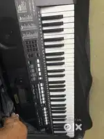 YAMAHA MUSIC KEYBOARD I400