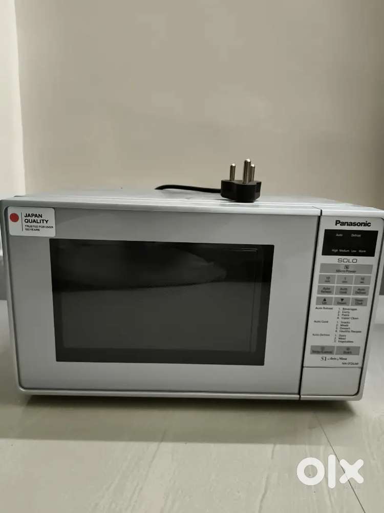 Panasonic solo microwave oven (20 litres capacity)