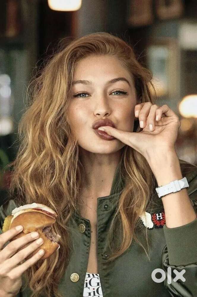 Hiring Female Video presenter + Food Vlogger for Menuman @Kochi