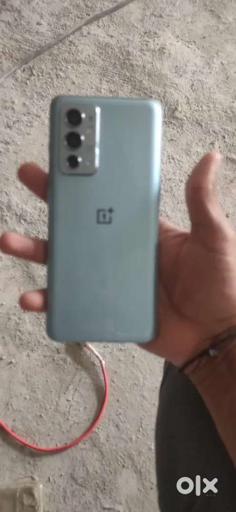 8 gb 128 good condition phone no external