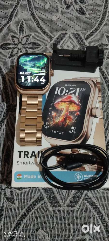 Bold trail smart watch  blutooth call