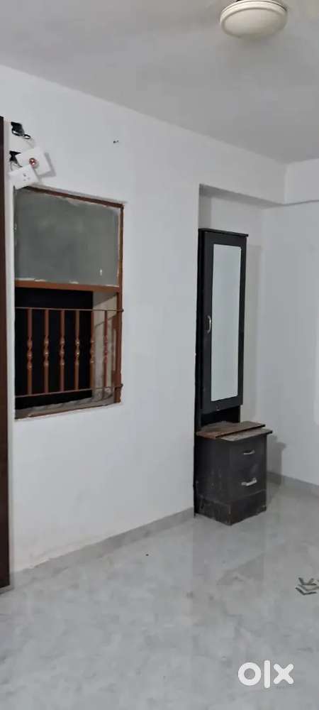 Satellite 2BHK Semi Furnished Flat For Rent In Satelite