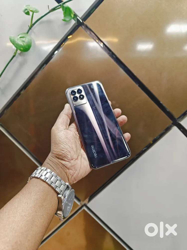Realme 8 5G (8Gb/128Gb)..Neat Condition..