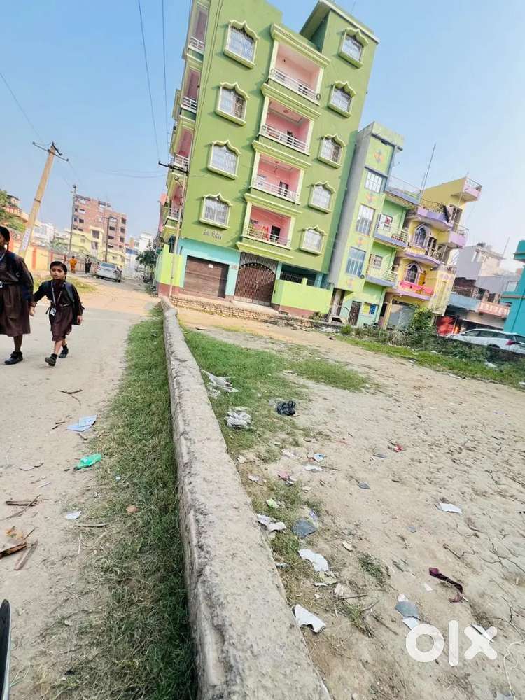 Ye shop Pragati Nagar, sipara me hai