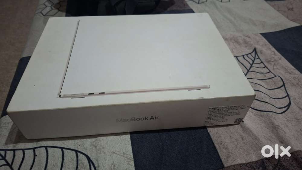Apple mackbook m4 air