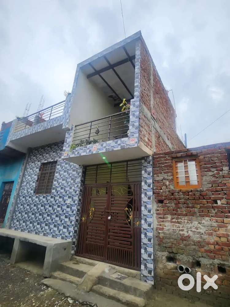 Metro se lagi Hui jameen per Abadi ke bich Makan banae