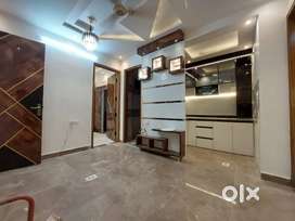 2 BHK FLAT NEAR UTTAM NAGAR WEST ON ROAD PROPERTY