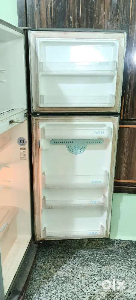 280 litters refrigerator for sale