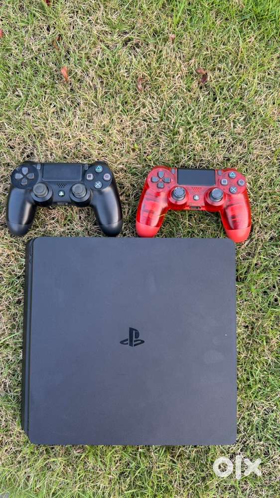 Playstation 4 slim edition 1 tb storage dual joystick black&red