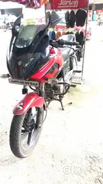 Pulsar 220F Black Red