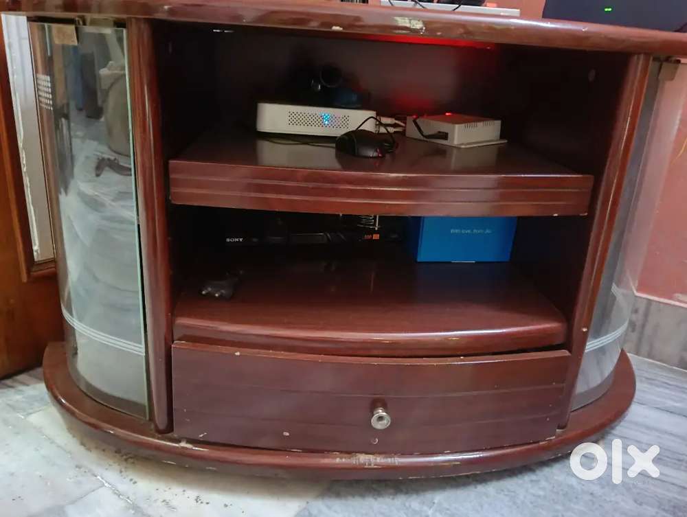 CORNER COUNTER