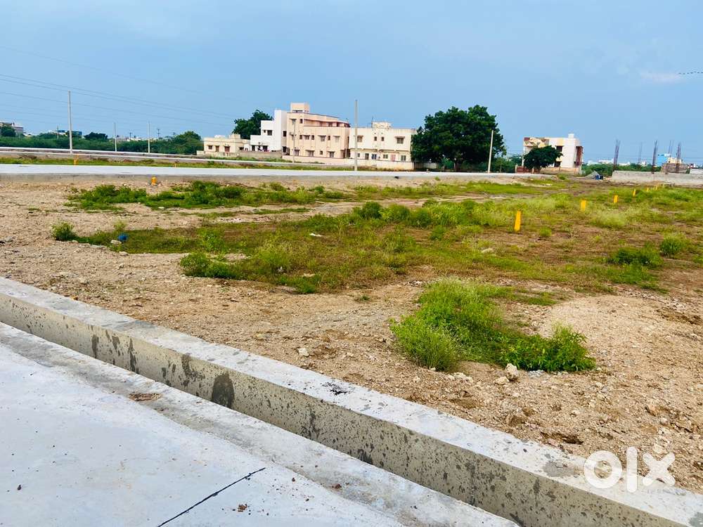 Trichy Dheeran nagar on road plots for sale