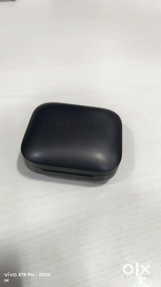 OnePlus Buds 3 In Ear TWS Bluetooth Earbuds (Gray)