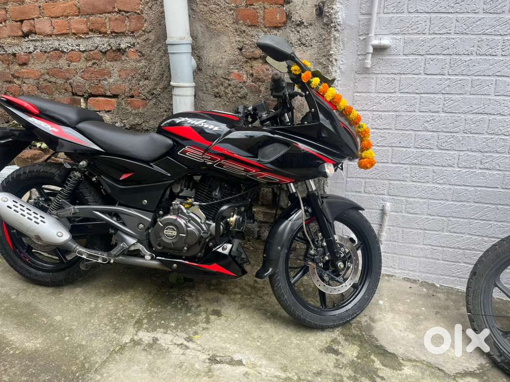 Pulser 180 f model2019 72000km drive