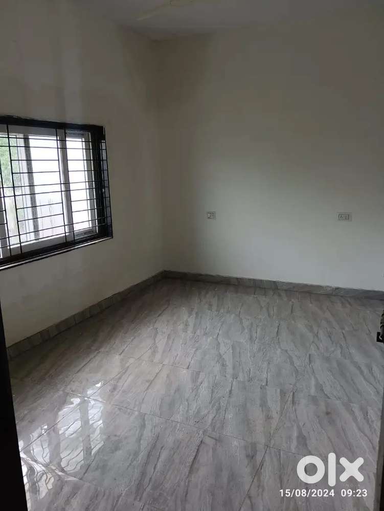 Ground floor 3BHK commercial flat available on rent wright Town near