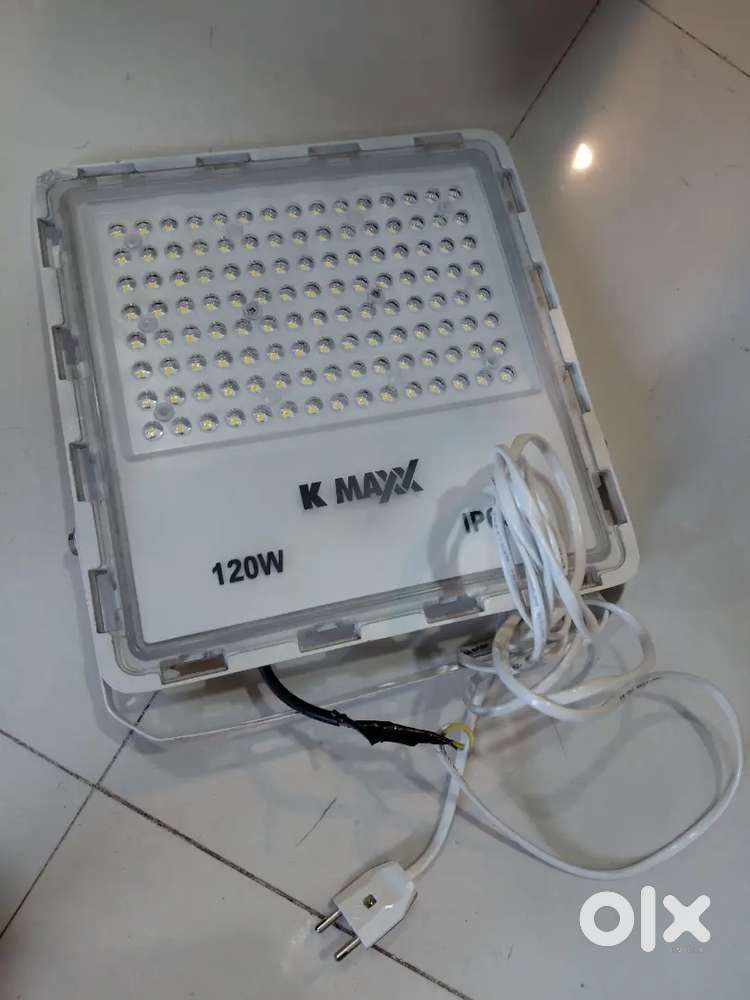 Fox light with very high brightness