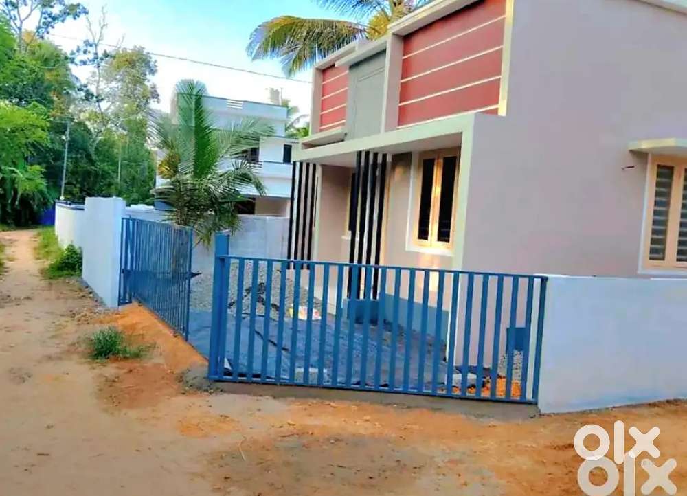 House near Cherthala K V. M Hospital Nh 1 km 2 BHK