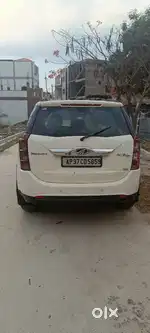 Mahindra XUV500 2014
