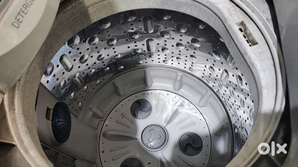 Selling my 7yr old fully automatic washing machine top loaded
