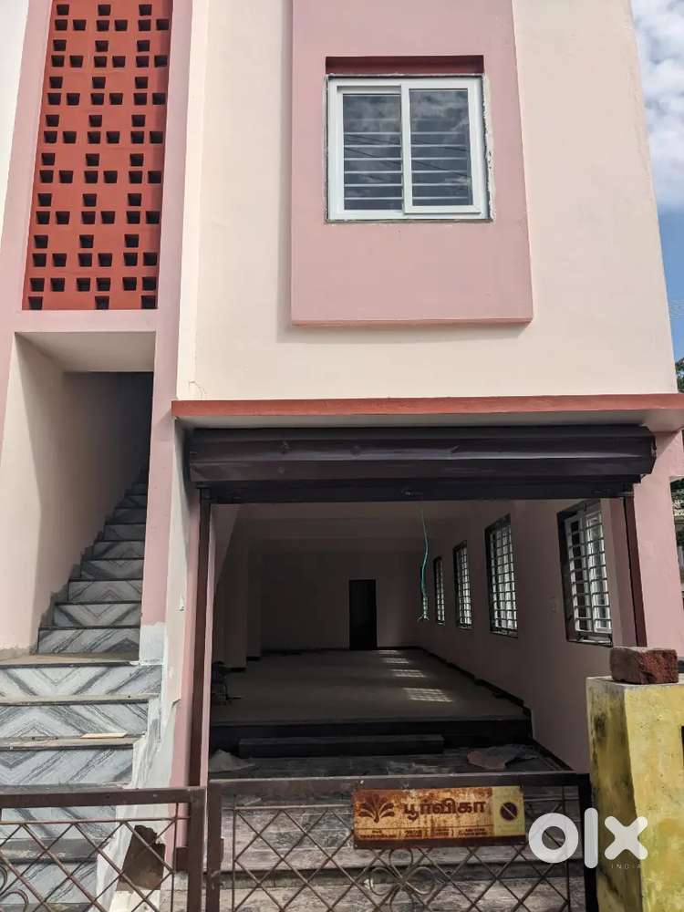 Commercial building for rent