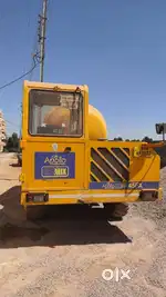 SELF LOADING CONCRETE MIXER