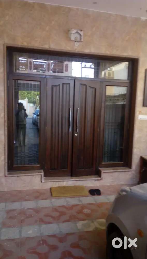Plot for sale on Gandhi path