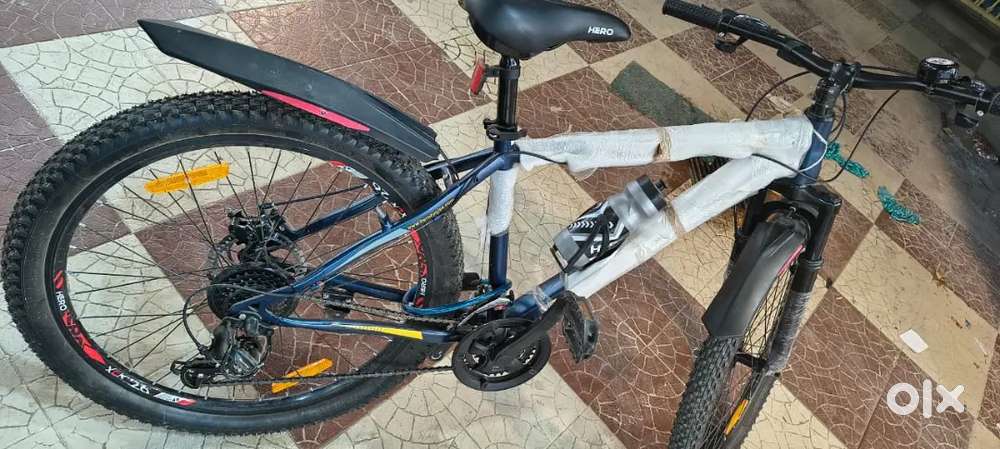 Hero new 21.gear. cycle hai 1din hua hai urgent sel